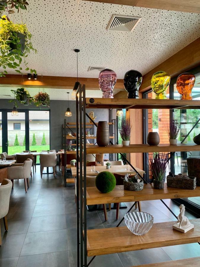מלון Gazda Hotel&restaurant - Self Chek-in 3*
