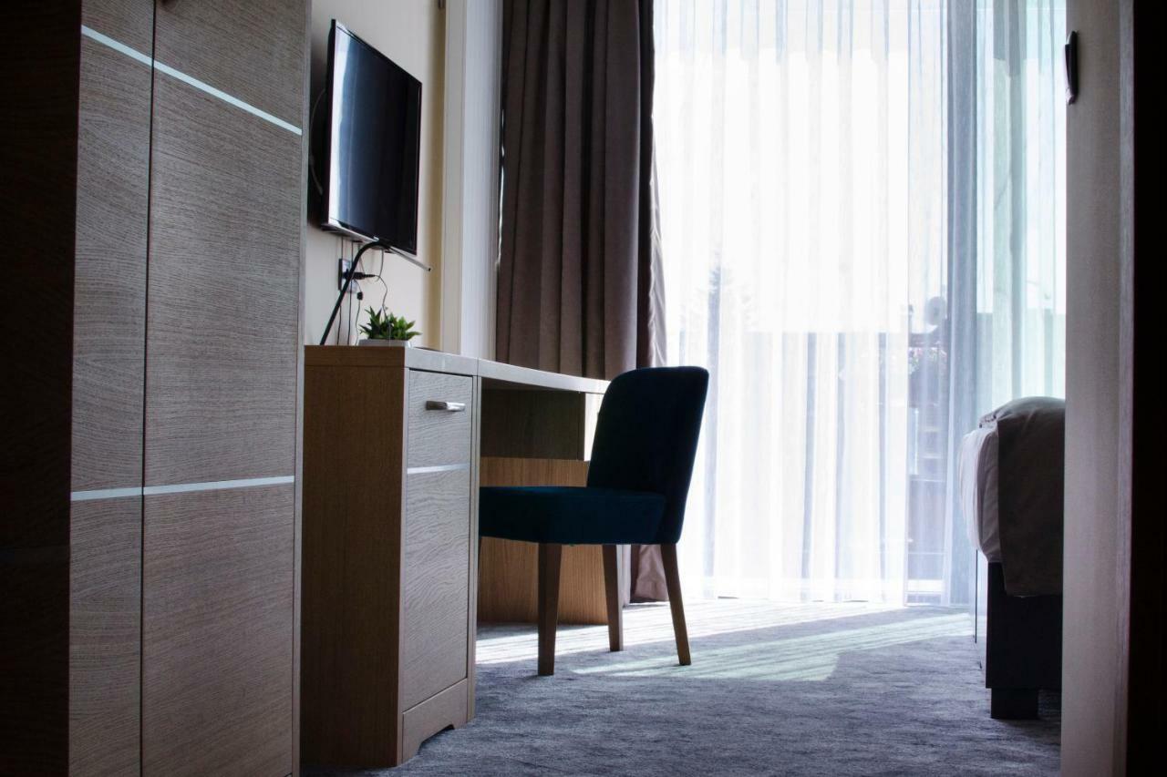 酒店 Gazda Hotel&restaurant - Self Chek-in Jesenice (Pribram)